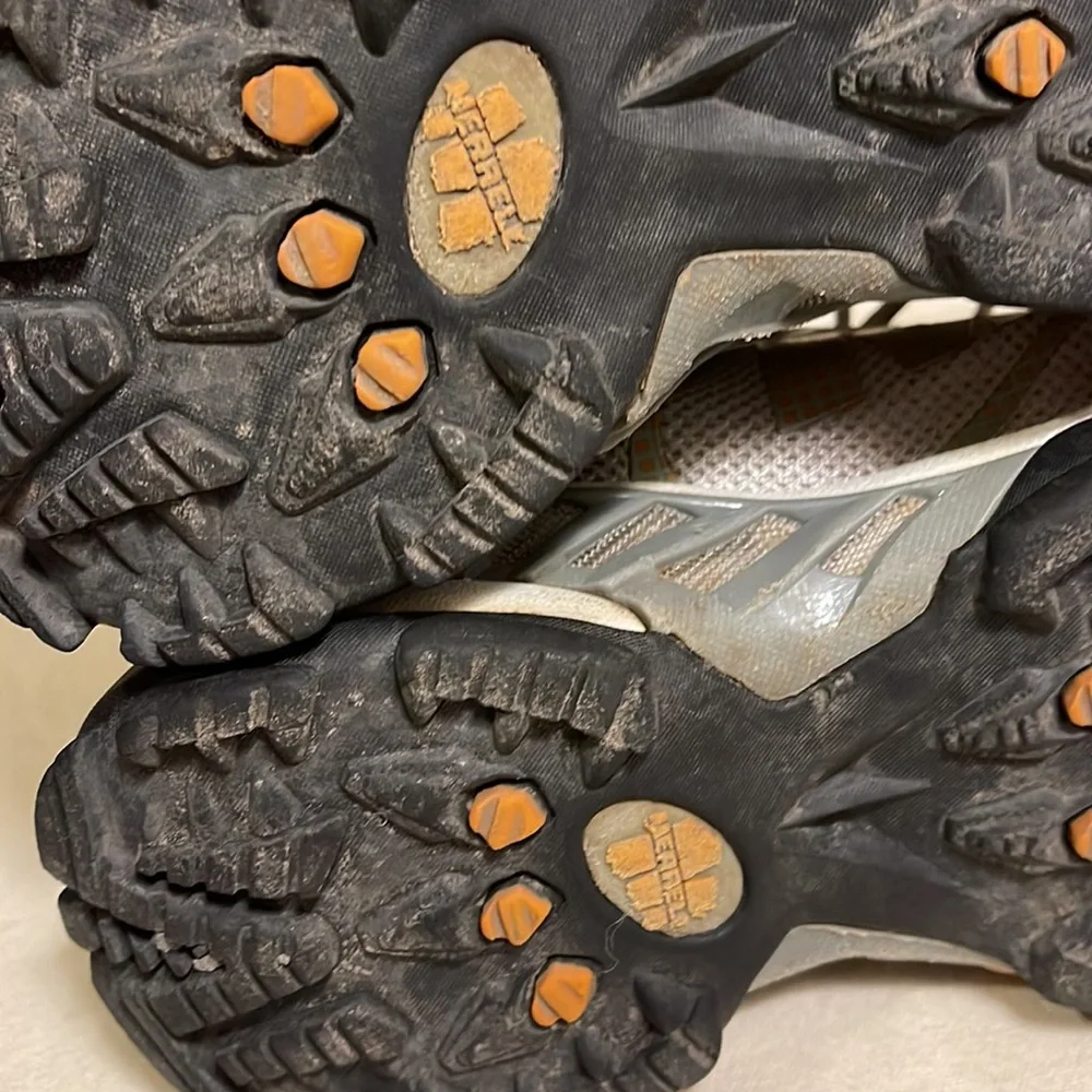 Merrill Helium Ventilator Taupe Performance Footwear. - Picture 12 of 12
